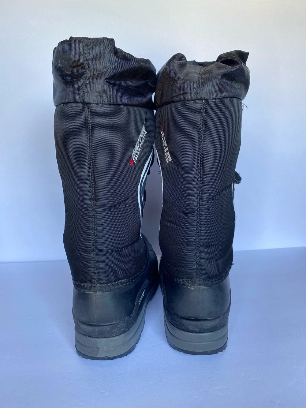 Baffin Icefield Woman’s Boots Size 9 Black Like new